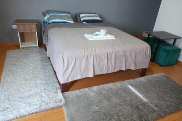 Отель Tumalki Rooms