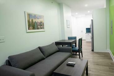 Peachtree Suites   Jersey City