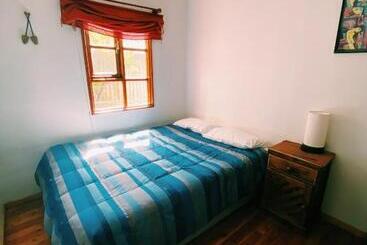 הוסטל Hostal Torre De Babel