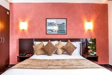 فندق Atlas Sky Airport