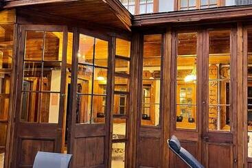 فندق Boutique Vendimia Premium