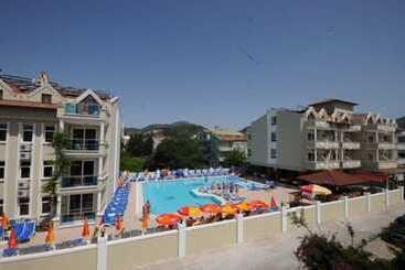 فندق Candan Apart