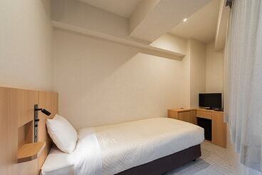 בית מלון כפרי Mid In Kuramae Ekimae No Smoking Only