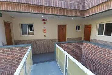 فندق Muevete Por Vargas