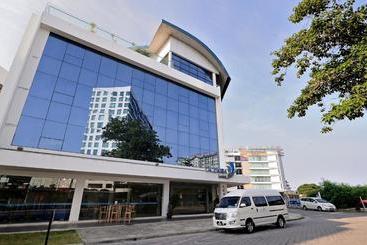 בית מלון כפרי Oceania