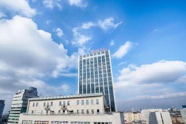 公寓式酒店  Leonardo Royal Hotel Warsaw