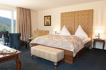 Moselstern Parkhotel Krähennest