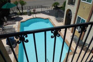 Motel Mediteran Escondido