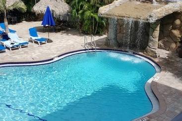 Курорт Coconut Cove Allsuite