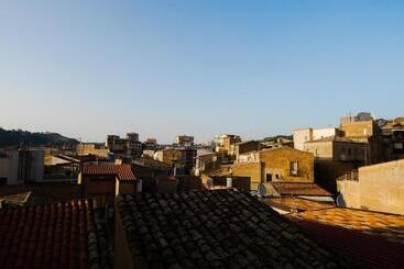 مبيت وإفطار Camurria