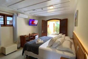 膳宿费 Pousada Antígona