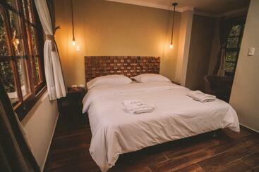 هتل Kantu Garden Lodge