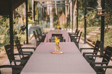 هتل Kantu Garden Lodge