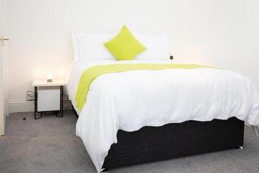 בית מלון כפרי The Tiger Inn