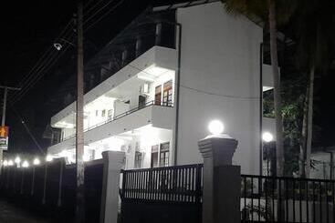 פנסיון Paradise Villa