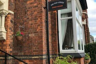 پانسیون The Old Lodge Guest House