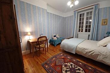 مبيت وإفطار La Grange De Lily