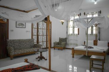 مبيت وإفطار Sulkhan Serviced Apartment