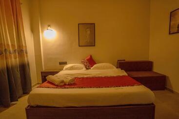 בית מלון כפרי Coastal Bay Inn By Gemstone Hospitality