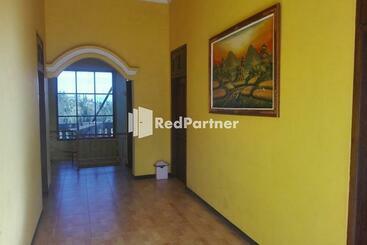 هتل Bromo Indah Lestari Homestay Mitra Reddoorz