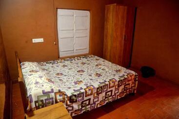 فندق Kudil Mud Cottages, Cheemeni