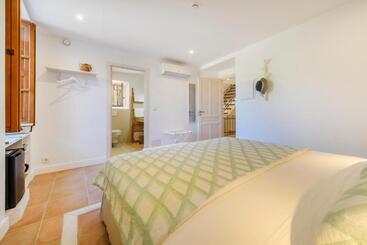 هتل Menditzu Rooms