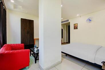 Townhouse 1260 Hotel Kinsfolk Inn