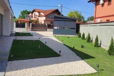 펜션 Casutele Amaliei