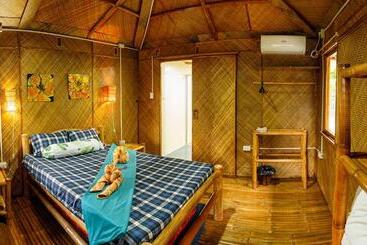 리조트 Camotes Hidden Huts
