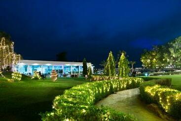 Resort Manohar Villas