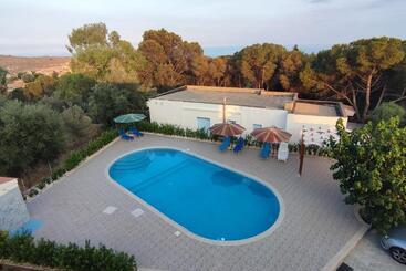 ベッドアンドブレックファースト Cristian Rooms