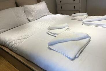 Boynton Hill B&b