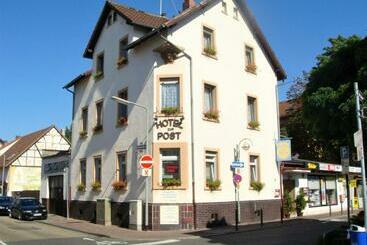فندق Zur Post Schwanheim