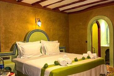 پانسیون Riad Amnay