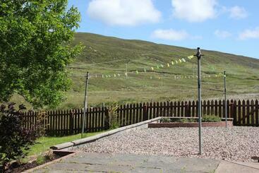 تختخواب و صبحانه 73 Westend, Balallan, Isle Of Lewis