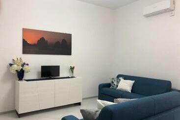 تختخواب و صبحانه La Terrazza Dei Tramonti