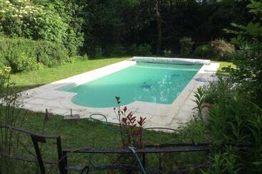 مبيت وإفطار No 6