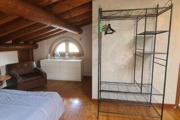 بنسيون Garda Family House