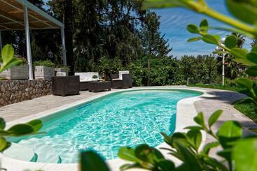 Bed and Breakfast Du Parc Boutique Home