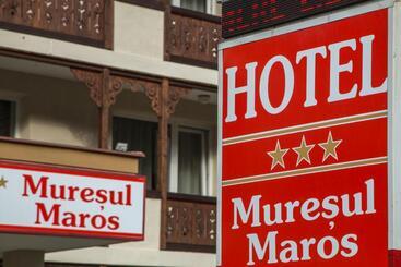 هتل Muresul Health Spa