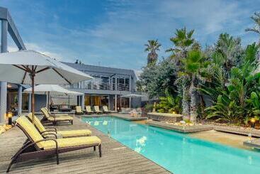 ペンション Atlantic Palms