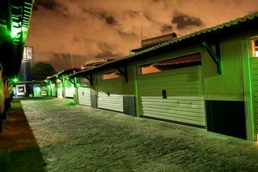Tropicos Motel