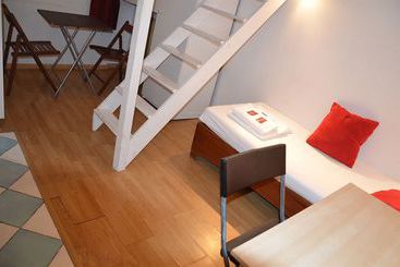 Апарт-отель Appart'hôtel Studios Phenicio Porte de Versailles