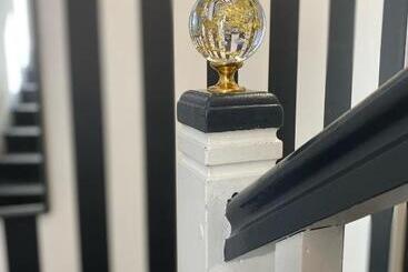 هتل آپارتمان Du Centre   Chez Janie