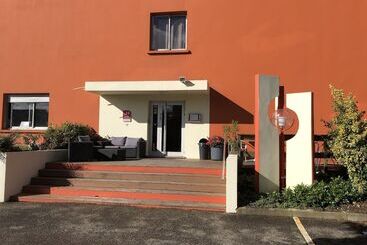 ホテル Adonis Lyon Est Hôtel Artys