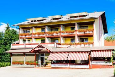 هتل Gasthof Menüwirt