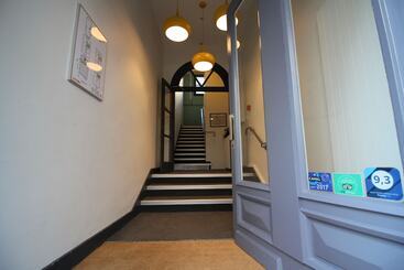 ホテル La Fontaine Caen Centre