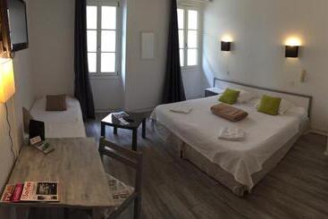 בית מלון כפרי Le Petit Hôtel