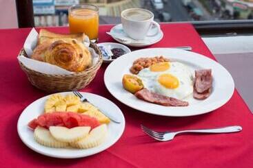 בית מלון כפרי Queen Wood