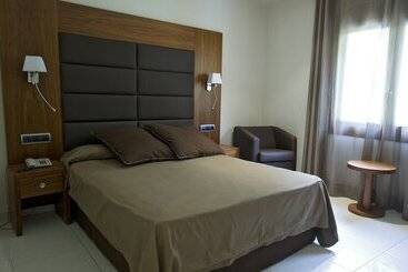 فندق Restaurant Castellarnau